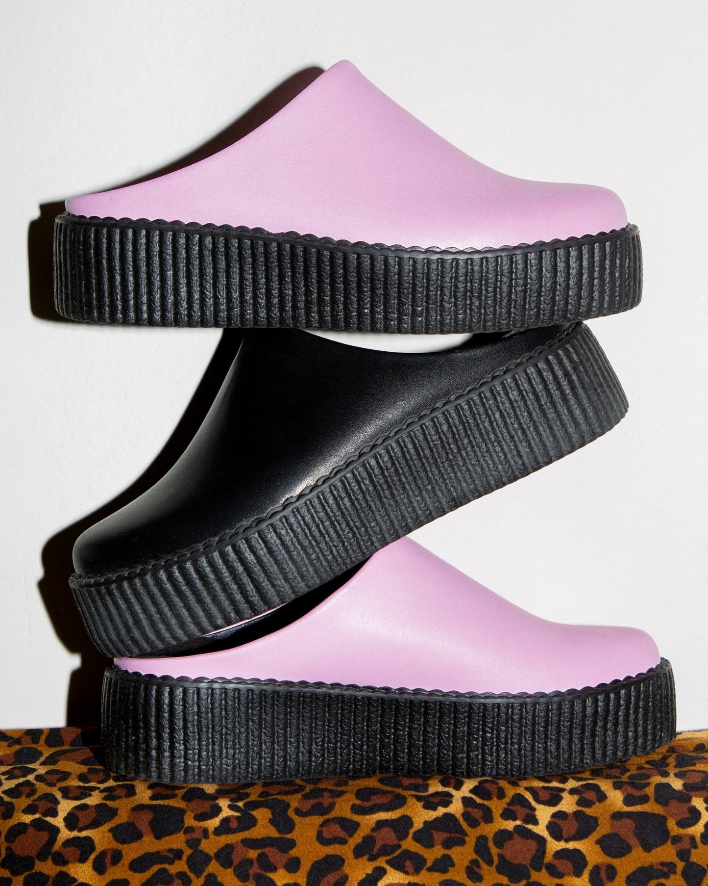 V3372L Pink Leather Viva Mondo Creeper Clog Pink T.U.K. Shoes