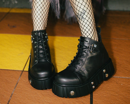 A3334 Black TUKskin Bolt Airship Boot Black T.U.K. Shoes