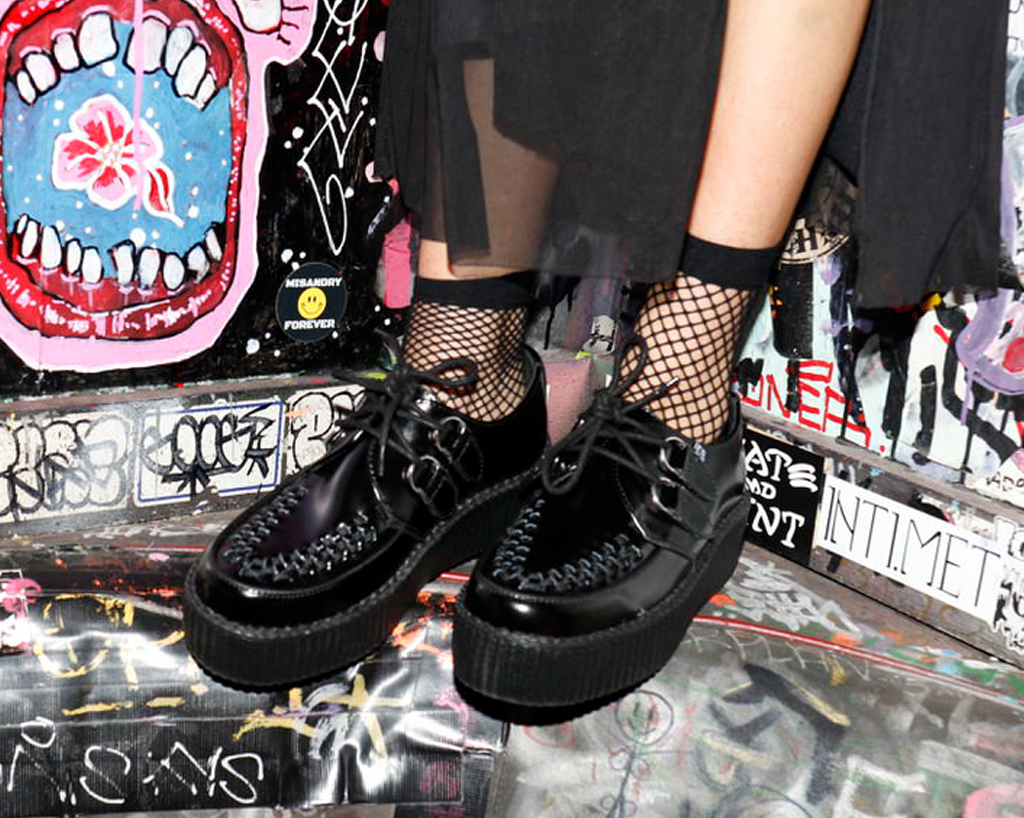 V6802 Black Leather Viva Mondo Creeper Black T.U.K. Shoes