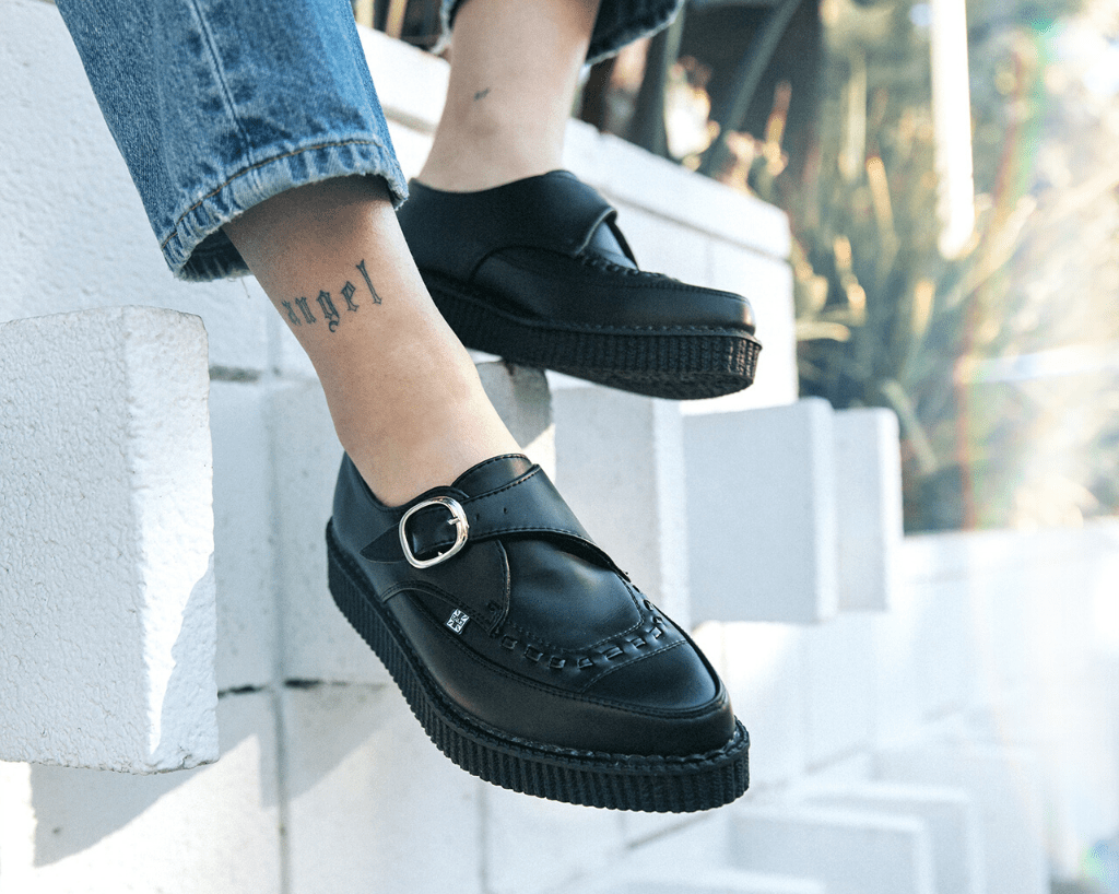 A9324 Black TUKskin™ Pointed Buckle Creeper Black T.U.K. Shoes