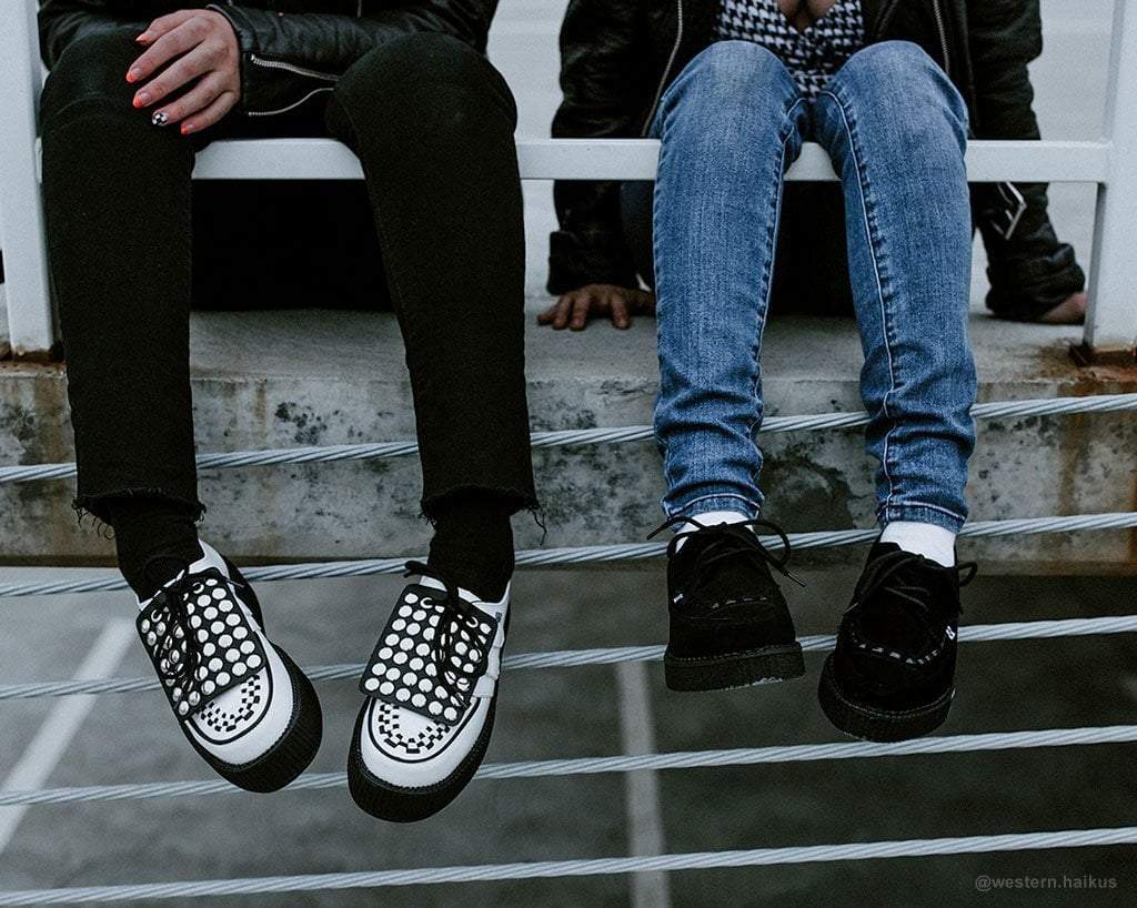 A8138 Suede Pointed Creepers Black T.U.K. Shoes
