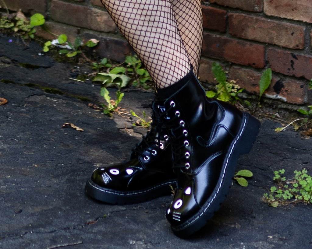 T2343 Black Leather Kitty Boot Black T.U.K. Shoes