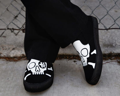 A3352 Black Skull Canvas Slip-On Sneaker Black/White T.U.K. Shoes