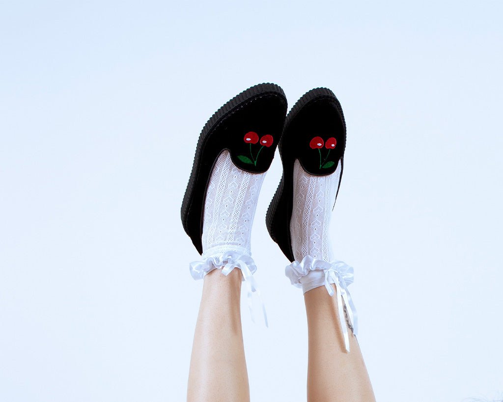 A3338L Black Velvet Cherry Ballet Flat Black T.U.K. Shoes