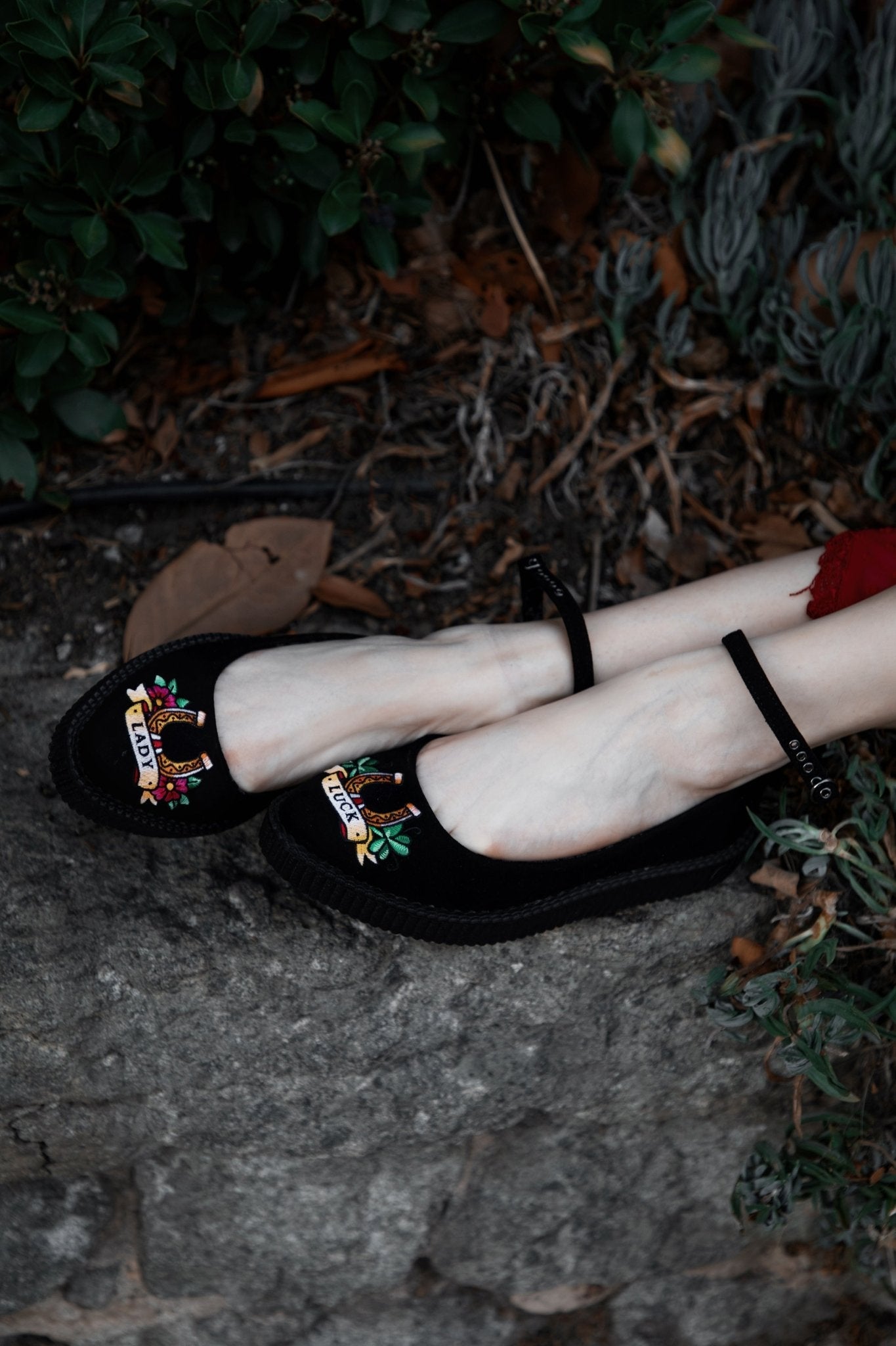 A3420L Black Lady Luck Pointed Ballet Creeper Black T.U.K. Shoes