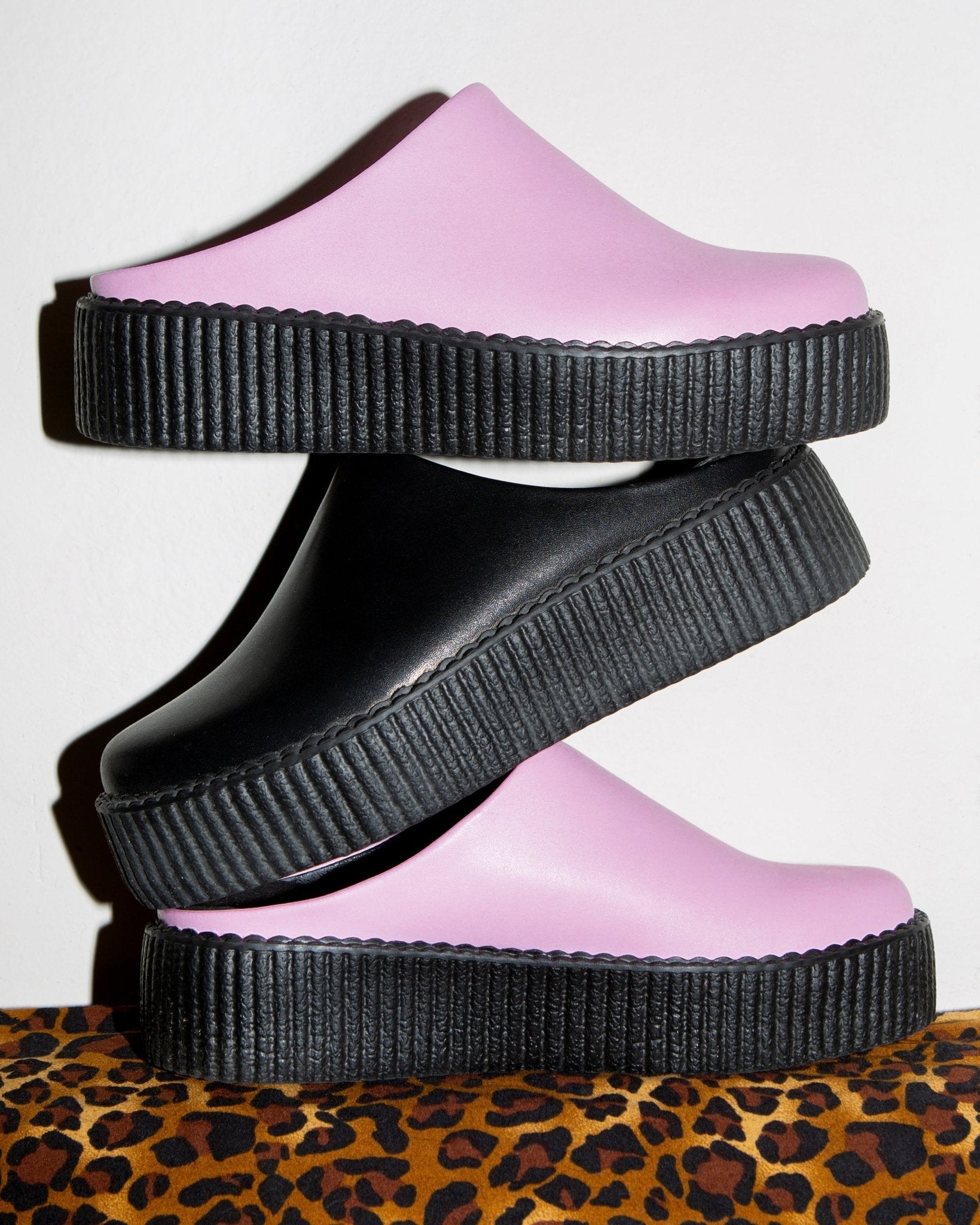 V3372L Pink Leather Viva Mondo Creeper Clog Pink T.U.K. Shoes