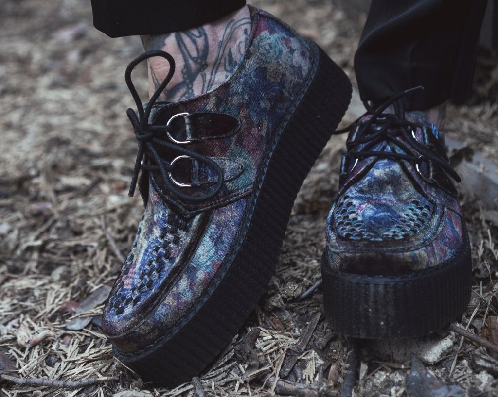 V3284 Floral Velvet Viva Mondo Creeper Floral T.U.K. Shoes