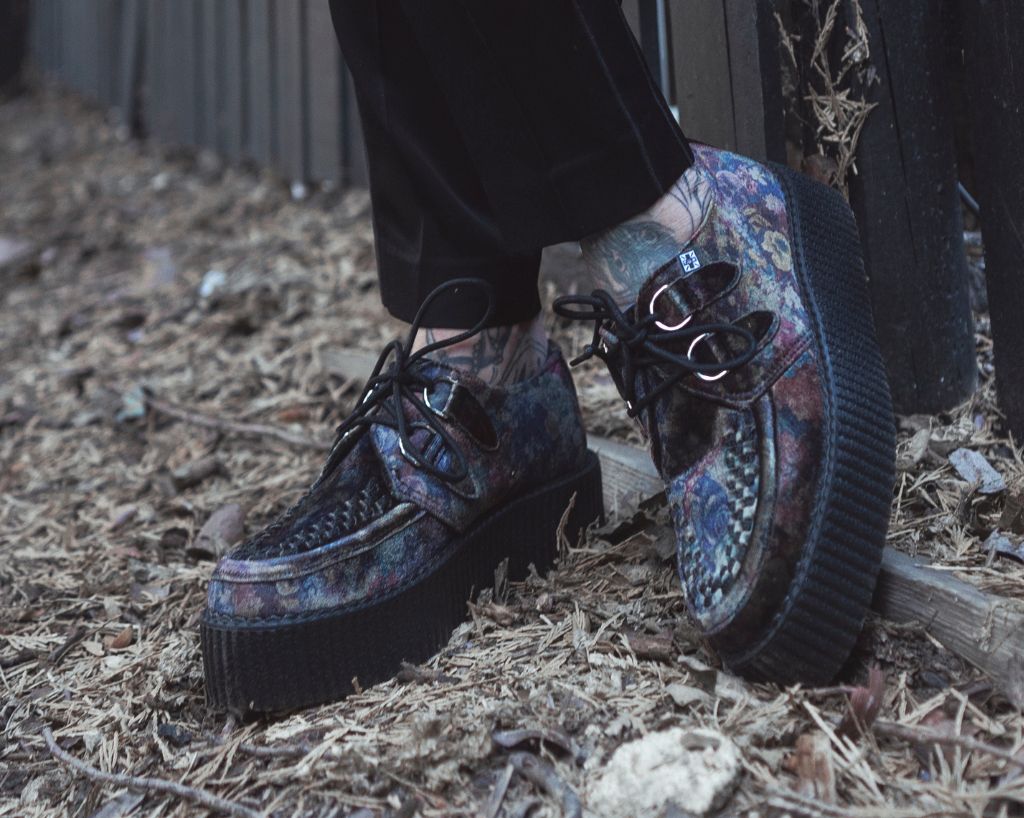 V3284 Floral Velvet Viva Mondo Creeper Floral T.U.K. Shoes