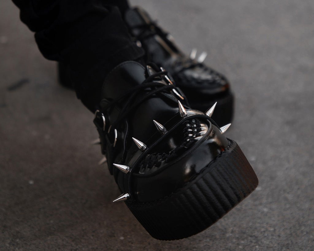 V3341 Black Leather Spike Viva Mondo Creeper Black T.U.K. Shoes