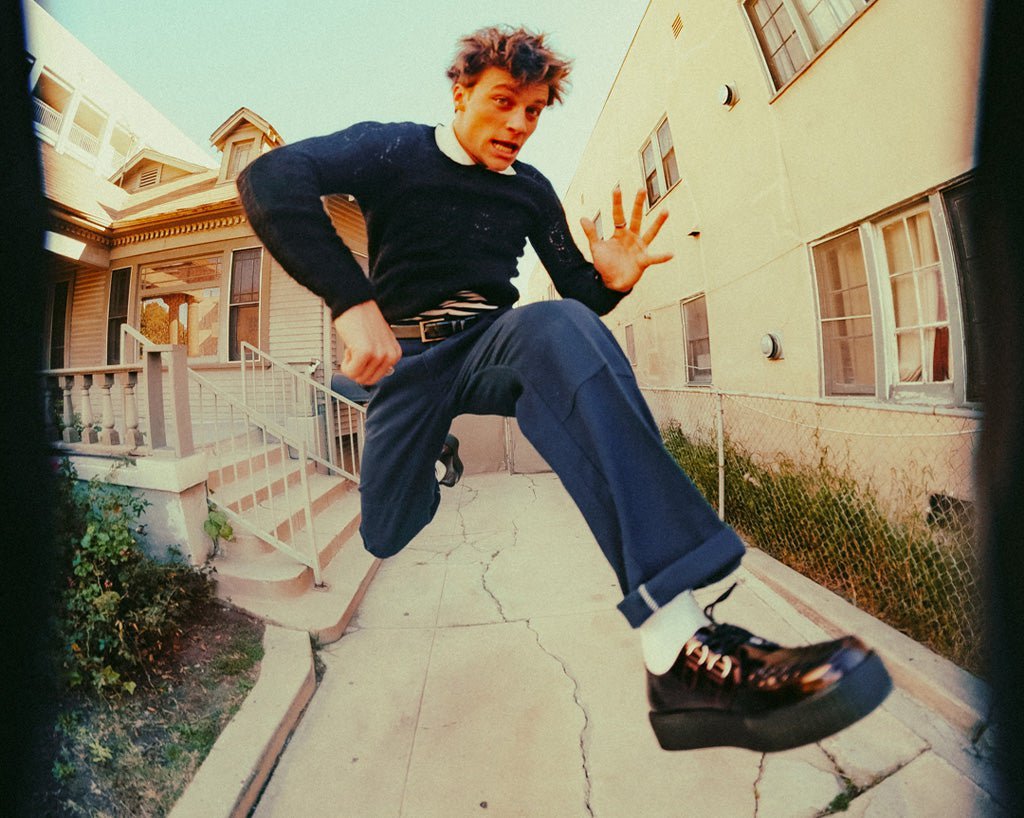 V3246 Burgundy Crinkle Patent Viva Mondo Creeper Burgundy T.U.K. Shoes